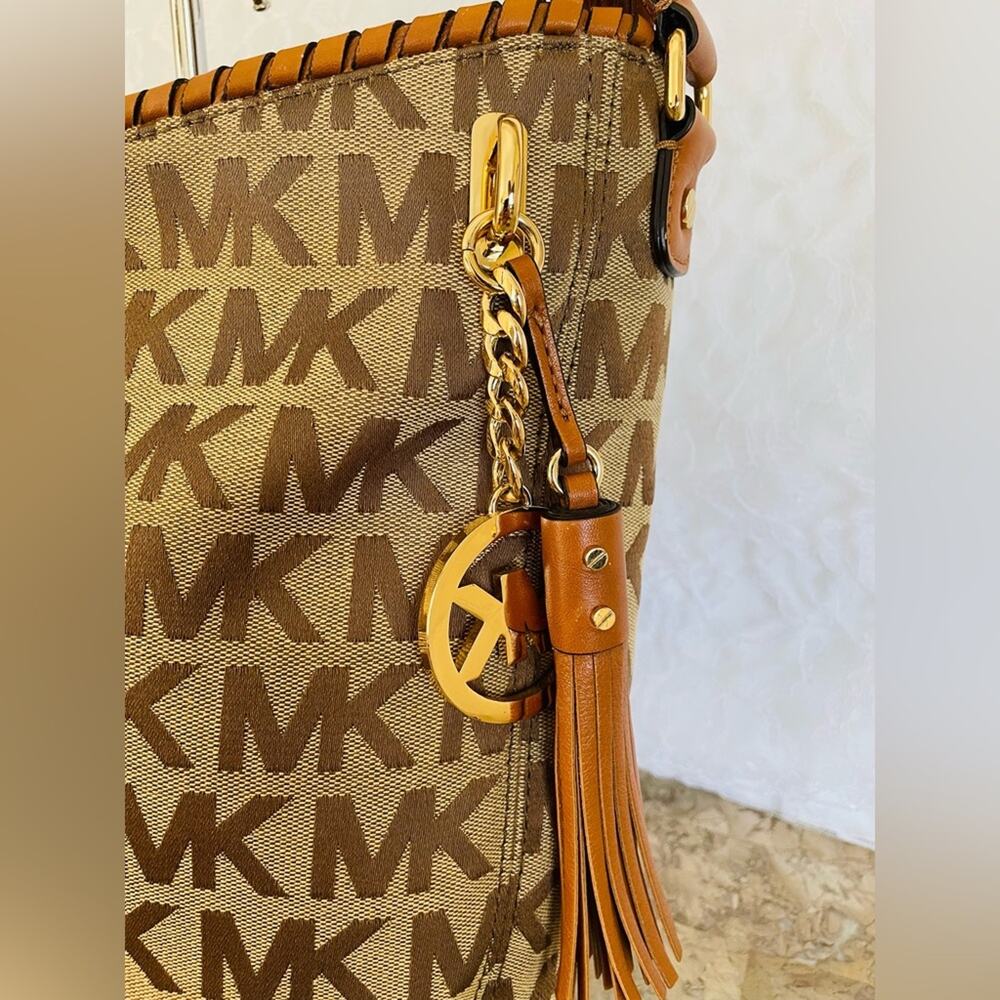 MICHAEL KORS MK logo beige canvas whipstitch ergo hobo shoulder bag - Picture 10 of 10